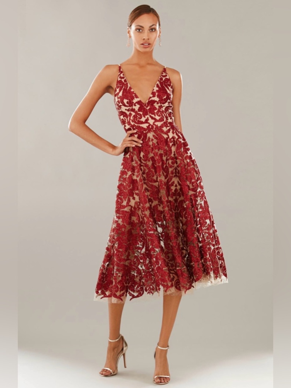DRESS THE POPULATION || Blair Red Lace V-Neck Midi Dress. Sz. S